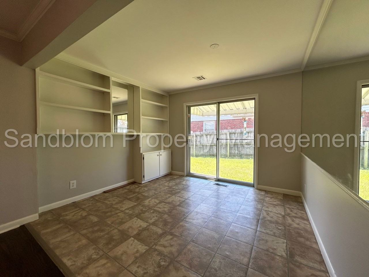 4520 E 21st Pl - Photo 6 of 21