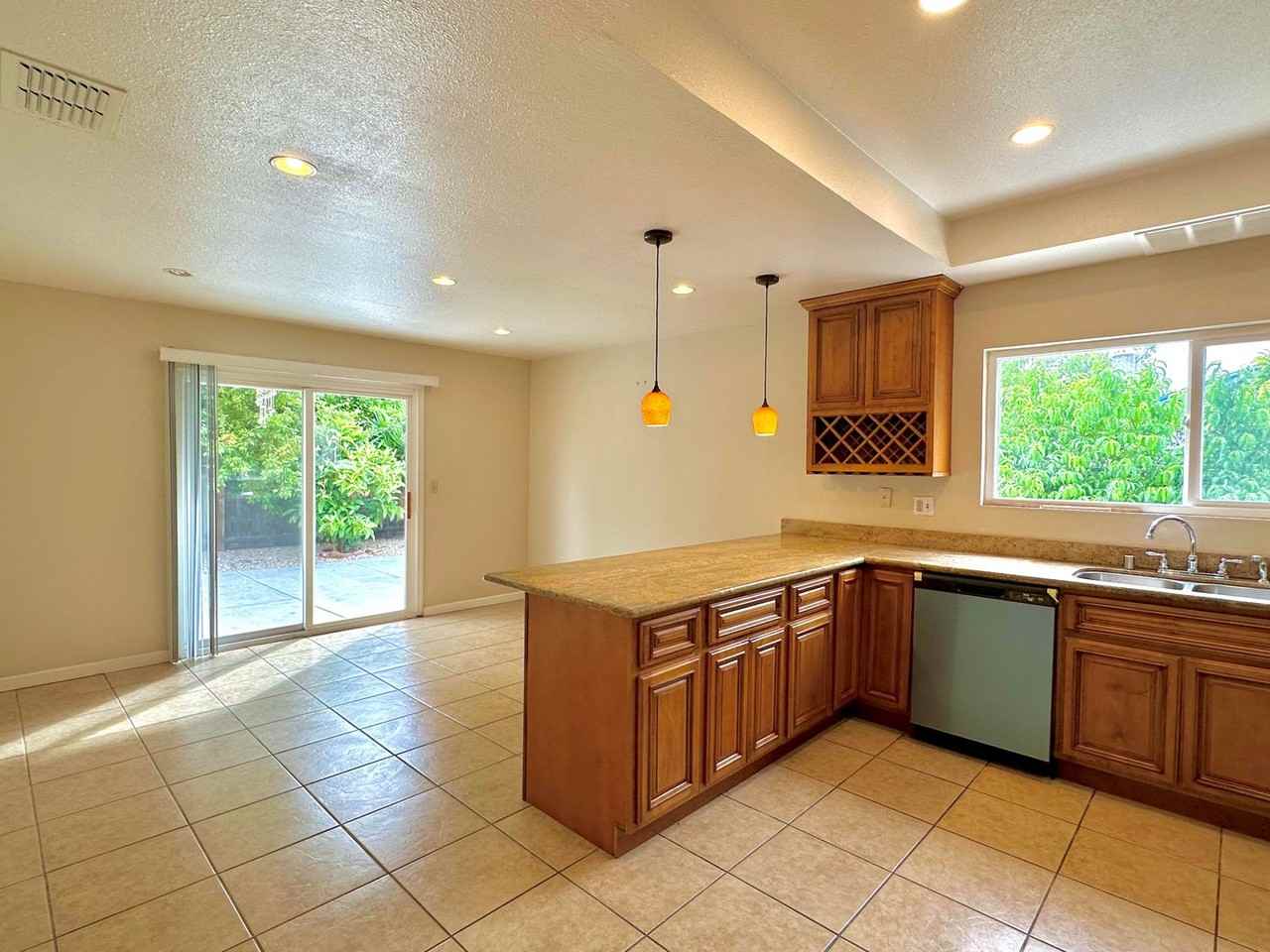 34134 Auden Ct - Photo 4 of 26