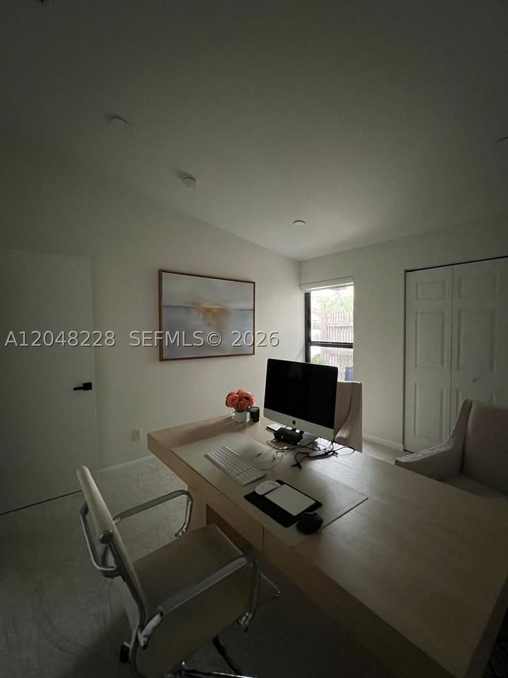 1269 Nw 123rd Ave - Photo 7 of 12
