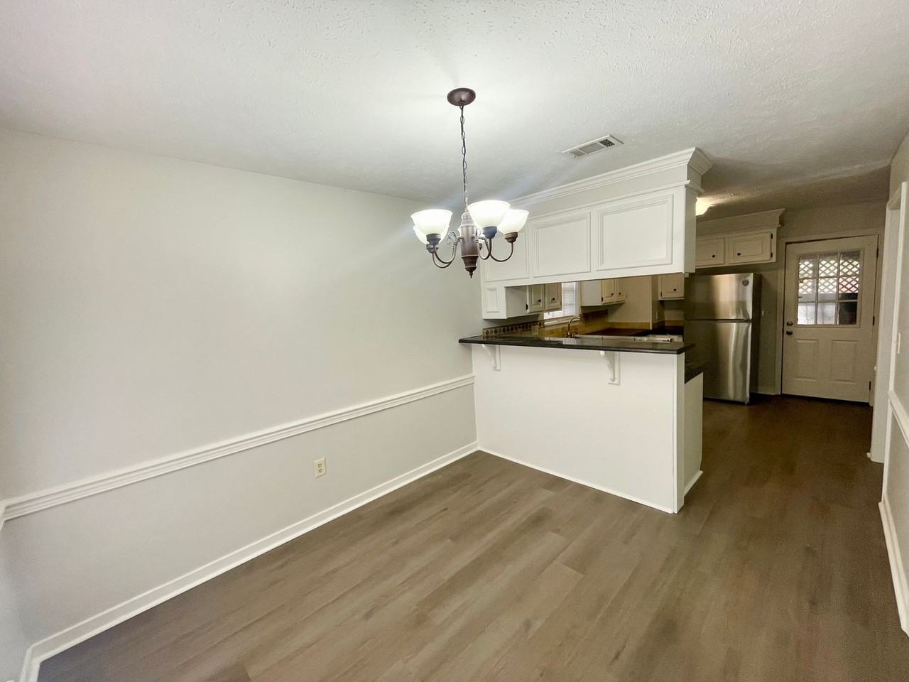 176 Bellegrove Cir - Photo 6 of 15