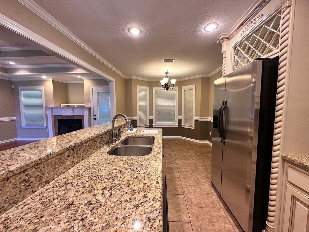 103 E Morningview Dr - Photo 4 of 15