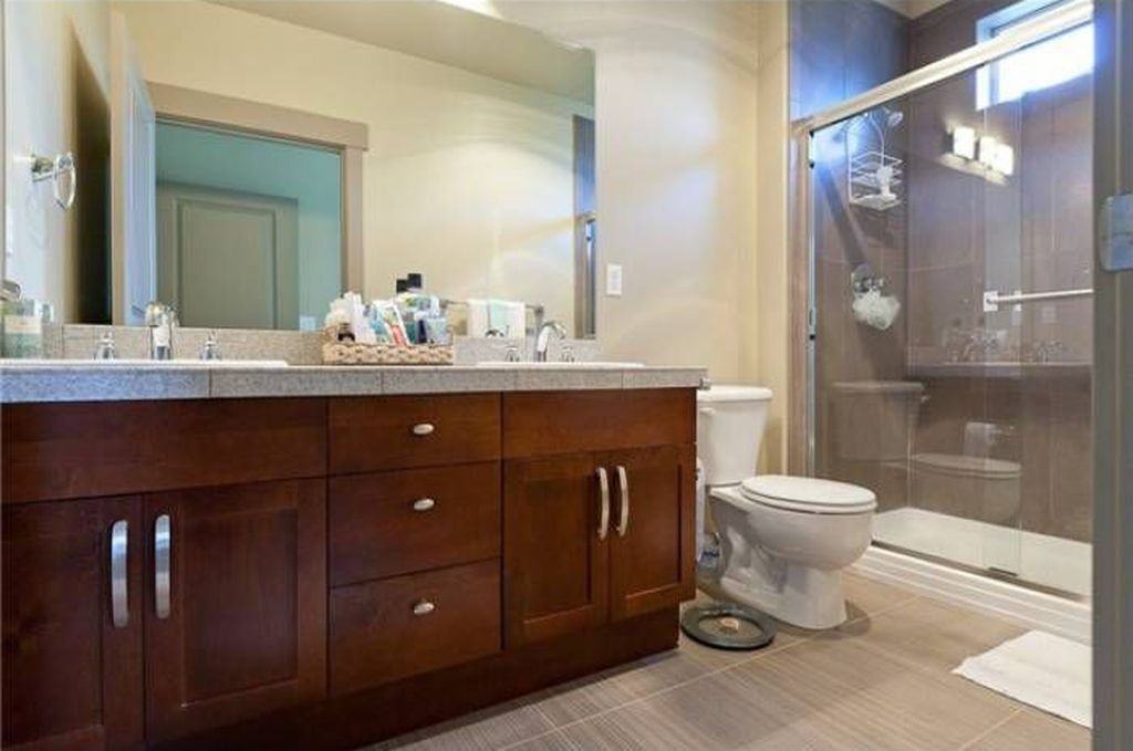 1840 25th Ave Ne #402 - Photo 7 of 11