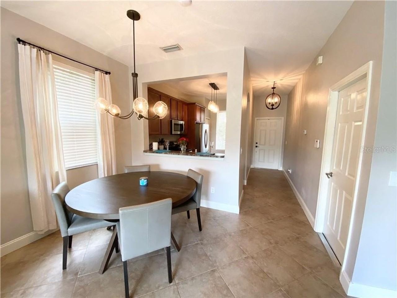 1751 Retreat View Cir - Photo 5 of 18