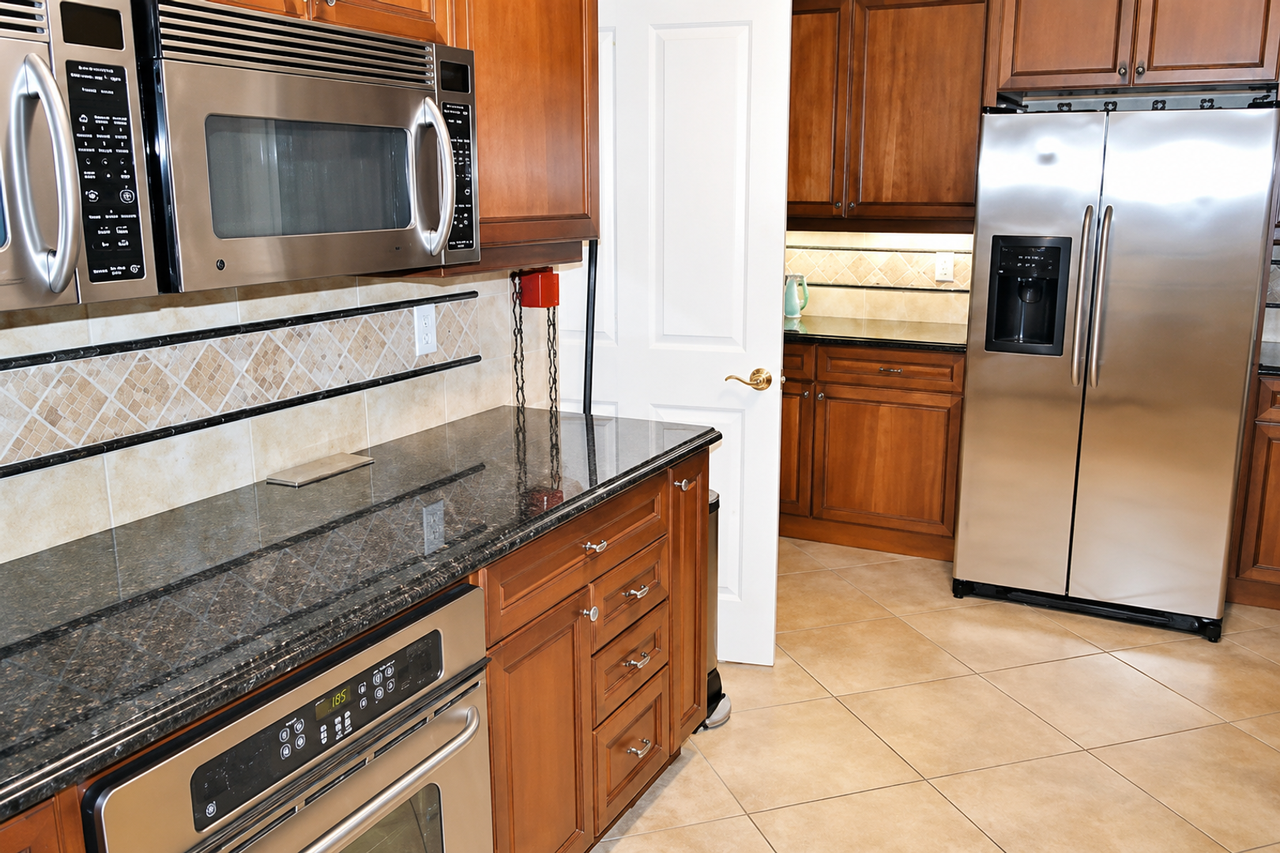 8361 Miramar Way - Photo 6 of 26