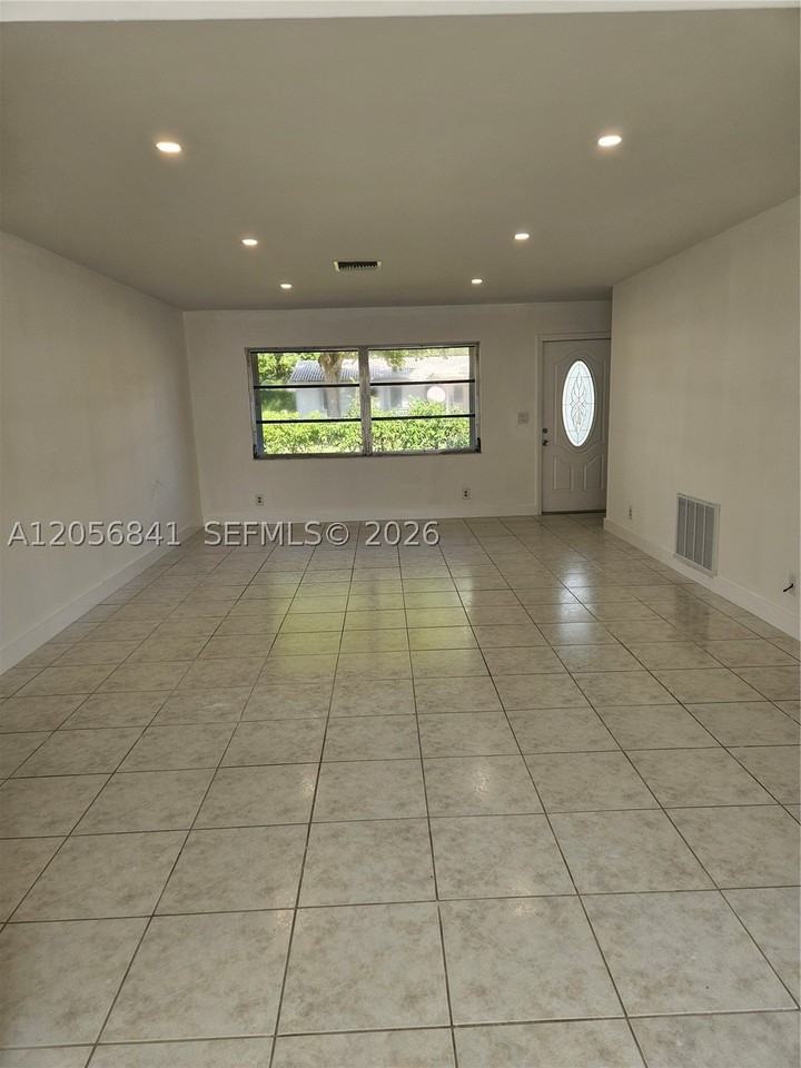1400 Nw 90th Way #0 - Photo 3 of 20