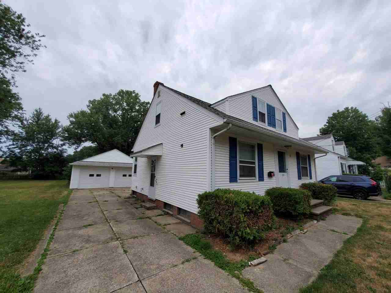 5451 Summit Rd - Photo 4 of 43