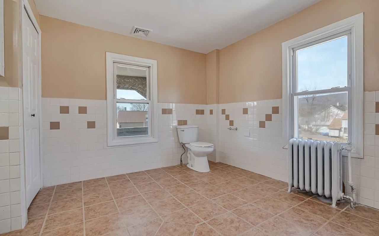 516 Hickory St - Photo 2 of 18