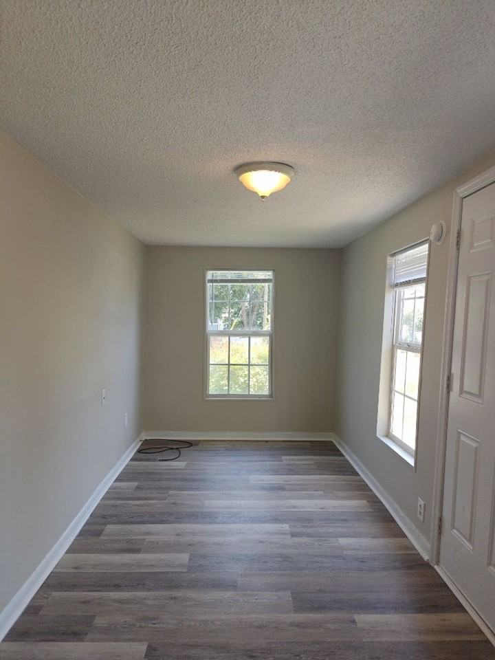 1712 Central Avenue - Photo 3 of 12