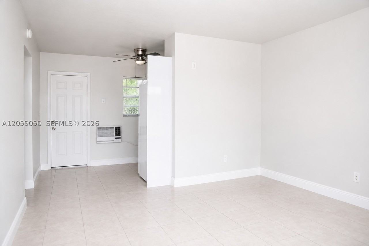 2206 Fillmore St #8 - Photo 7 of 16