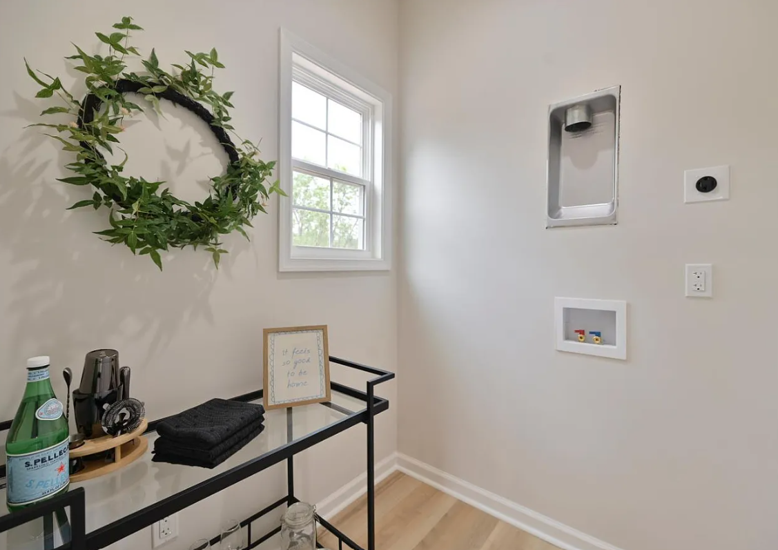 1833 Crockett Rd #1 - Photo 5 of 14