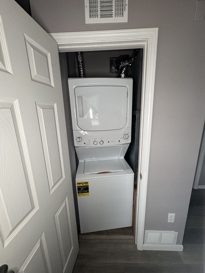 2834 Cedar Cir #4 - Photo 6 of 17