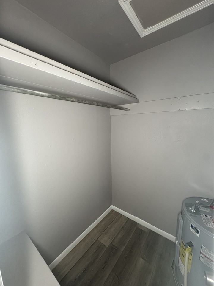2834 Cedar Cir #4 - Photo 7 of 17