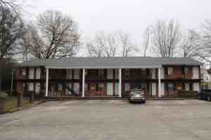 featured image of 432 N Chestnut St