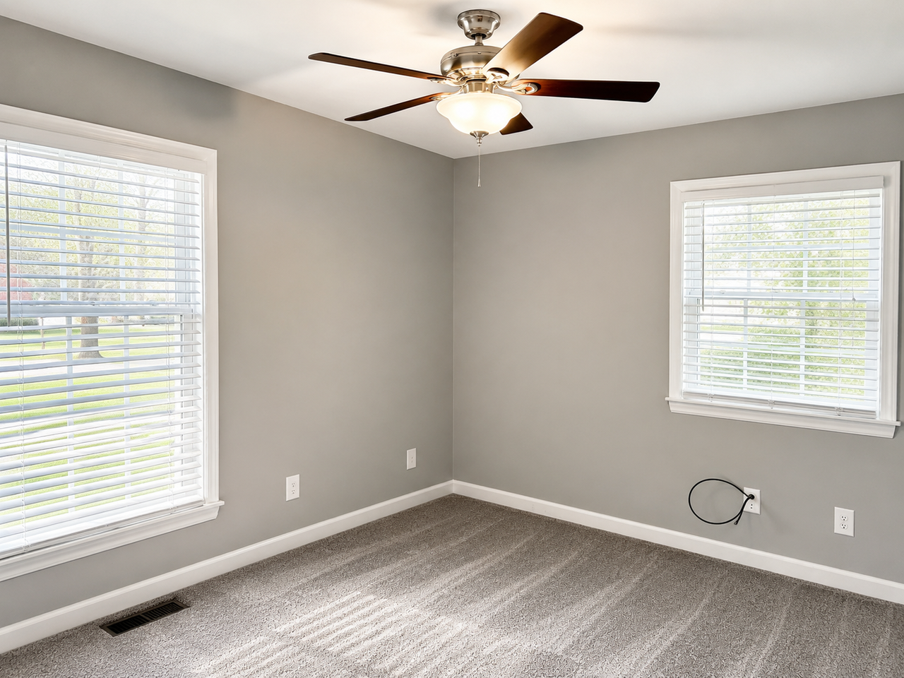 701 Marengo Dr - Photo 2 of 10
