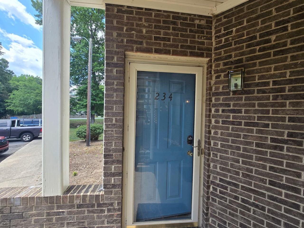 234 Davidson St - Photo 4 of 21