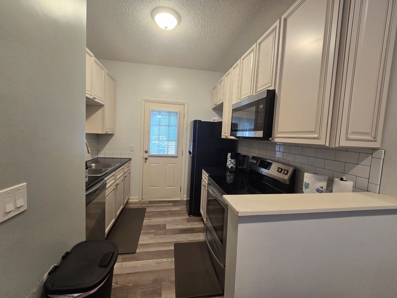 234 Davidson St - Photo 5 of 21