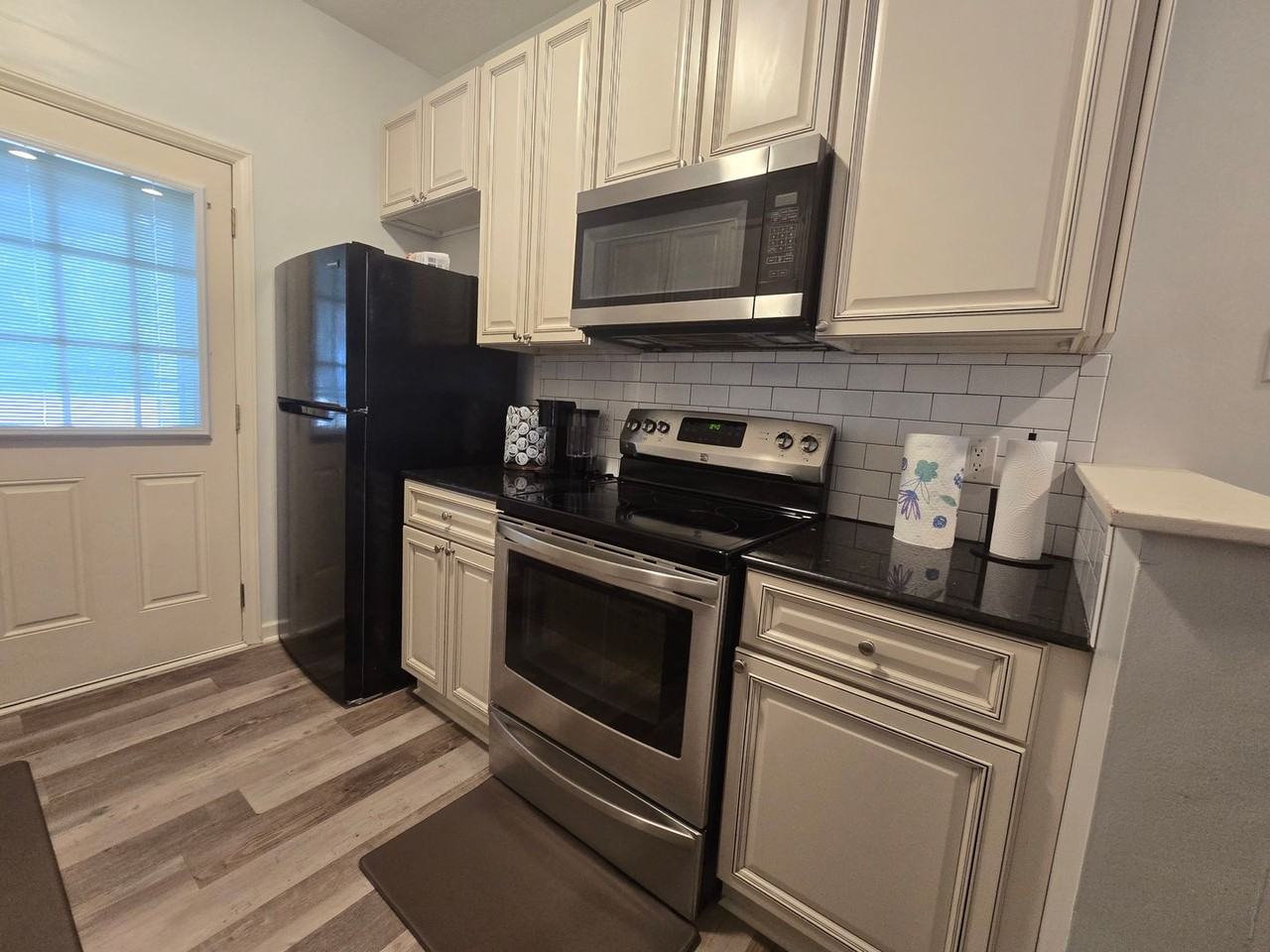 234 Davidson St - Photo 6 of 21