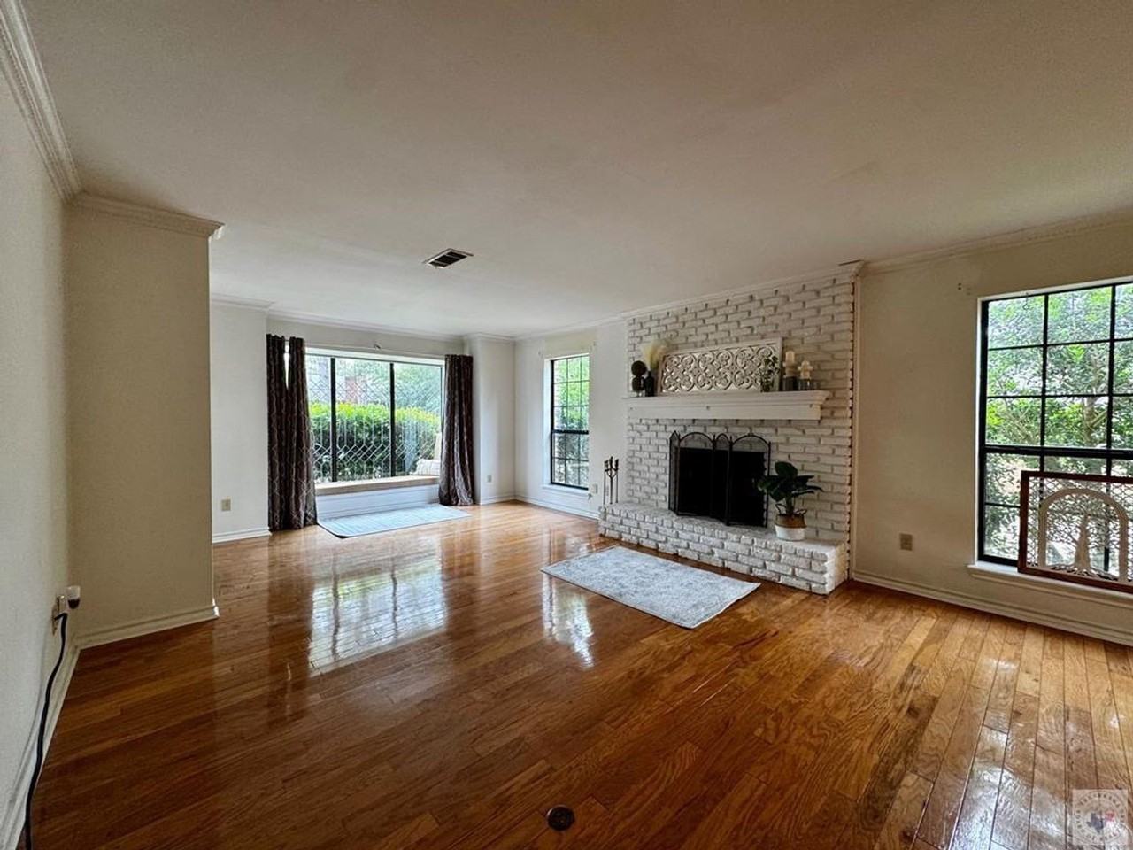 3509 Skyline Blvd - Photo 5 of 29