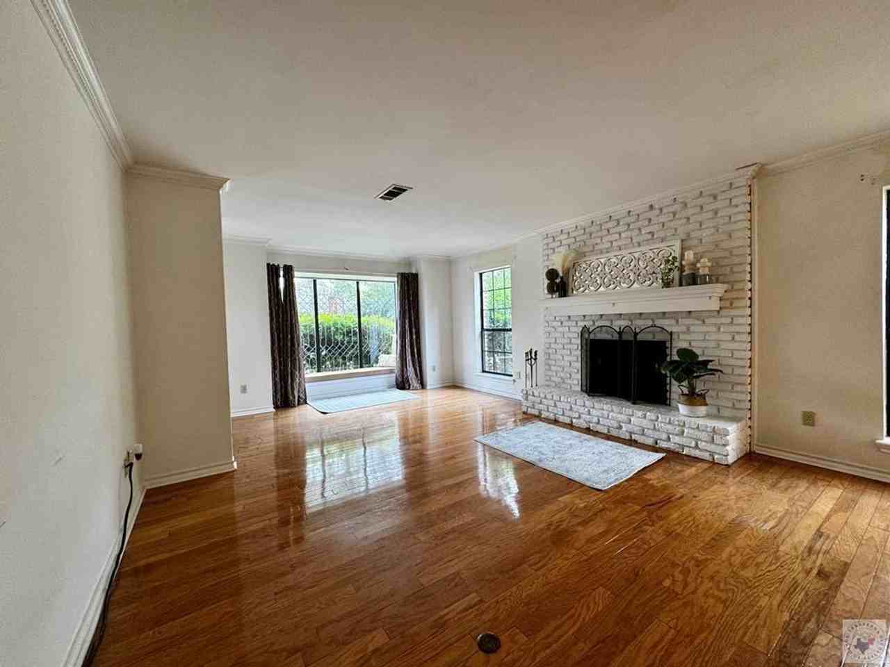 3509 Skyline Blvd - Photo 6 of 29