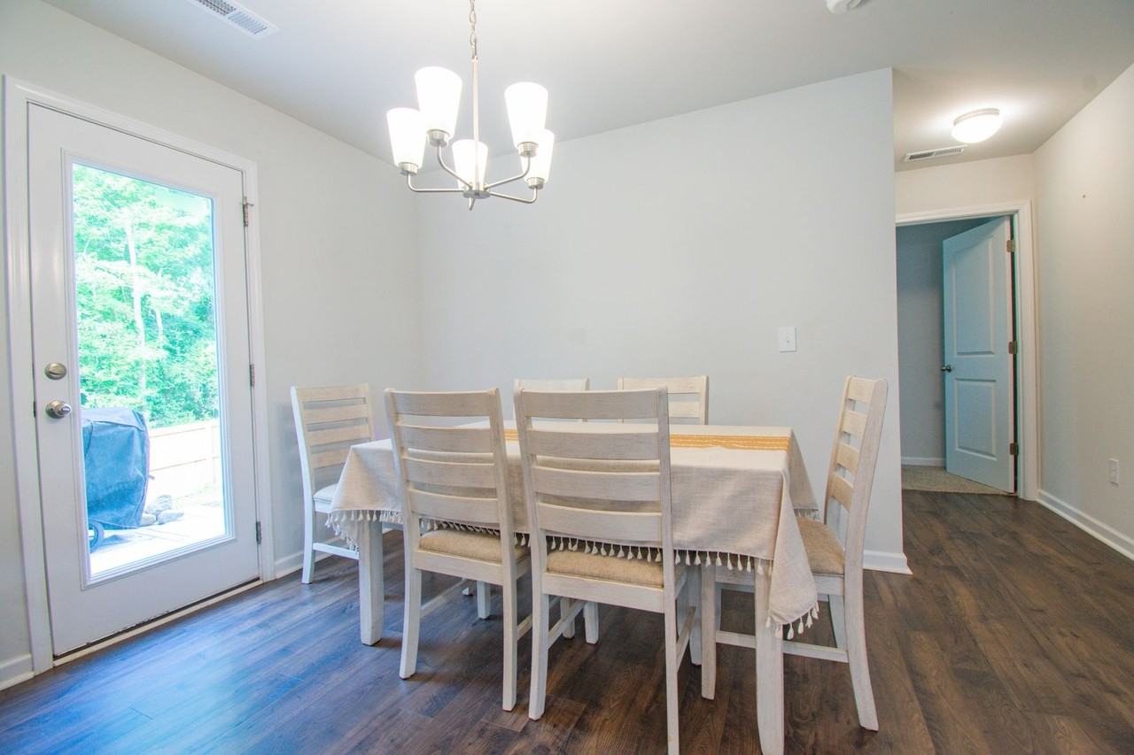 342 Ledgebrook Ln - Photo 5 of 29