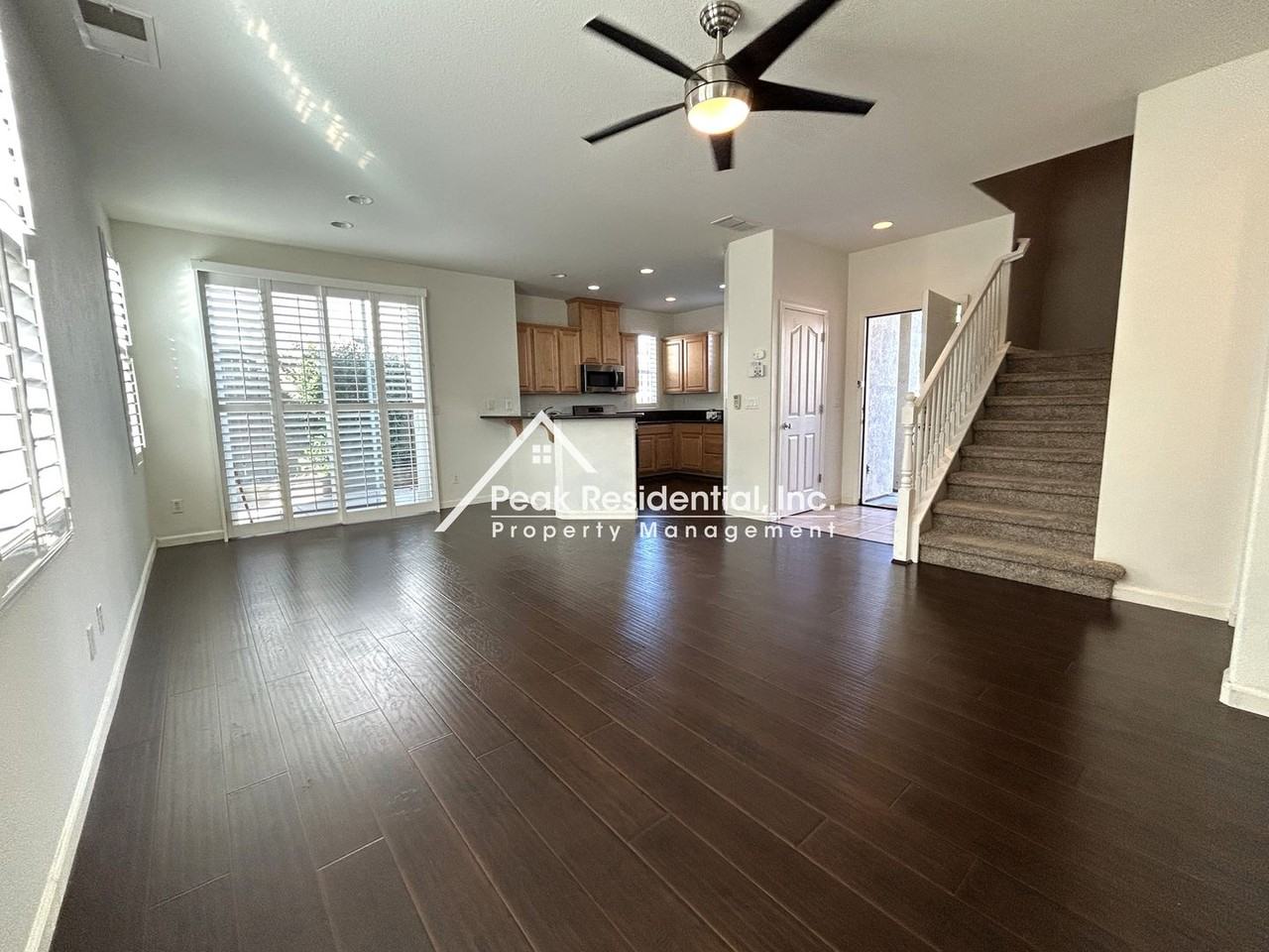 9196 Cortina Cir - Photo 4 of 27