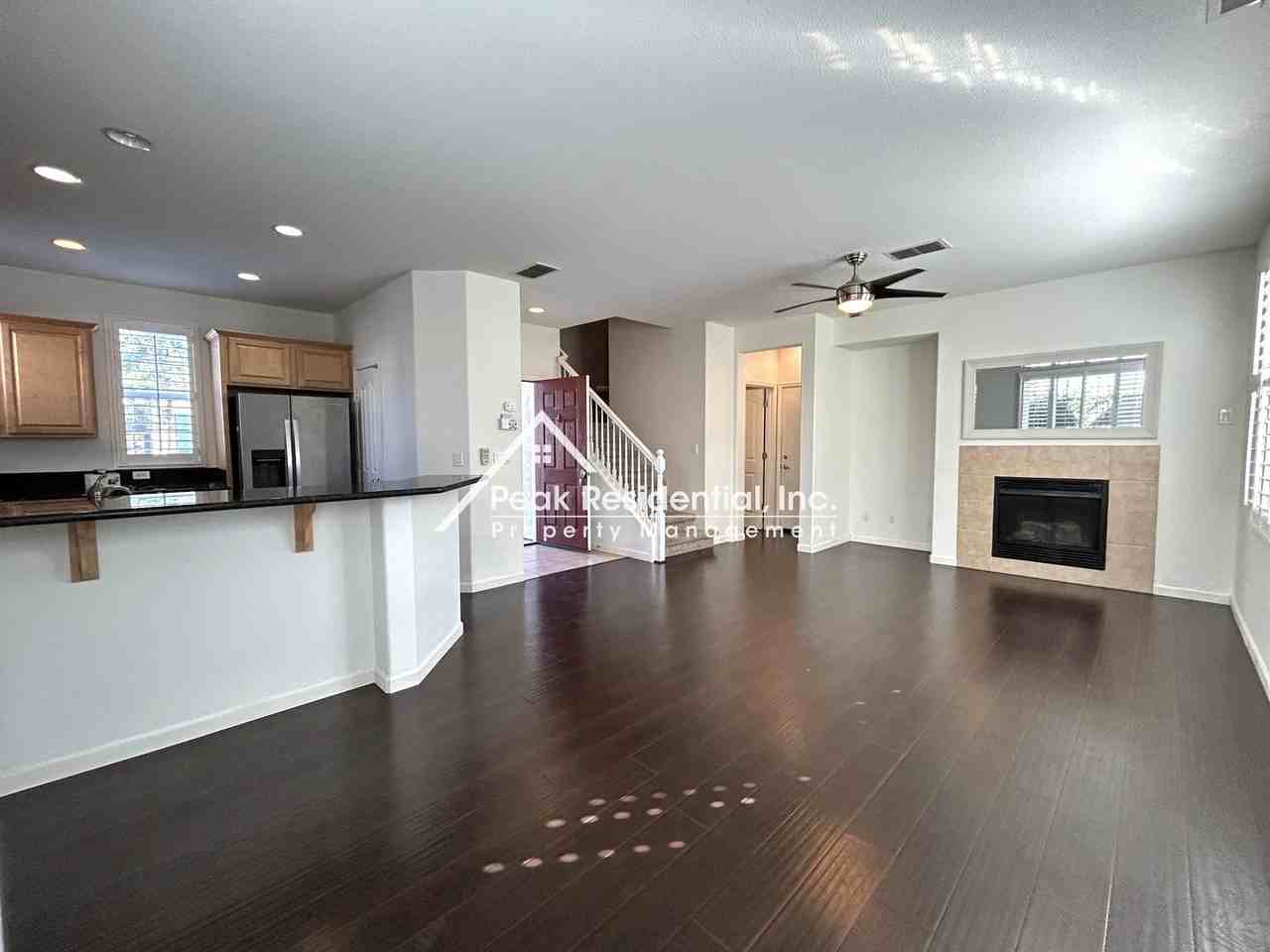 9196 Cortina Cir - Photo 6 of 27