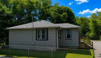 featured image of 25 Lang St
