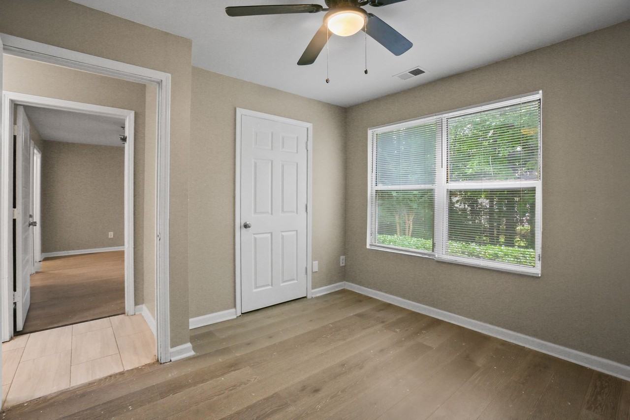 5104 Fairington Ridge Cir - Photo 5 of 21