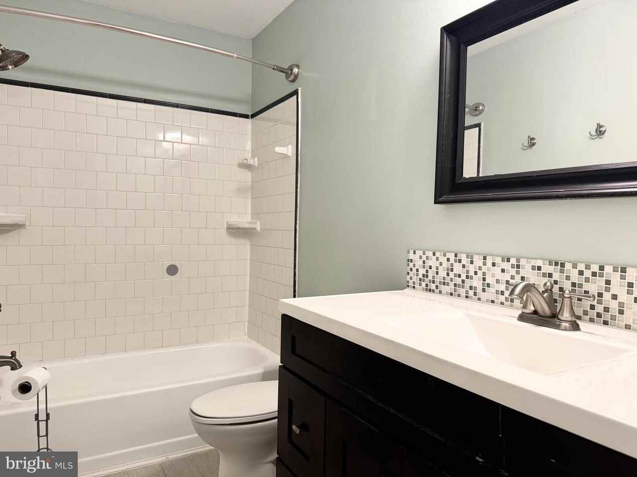 3302 Aquia Dr - Photo 4 of 39