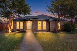 featured image of 620 Stoneybrook Dr