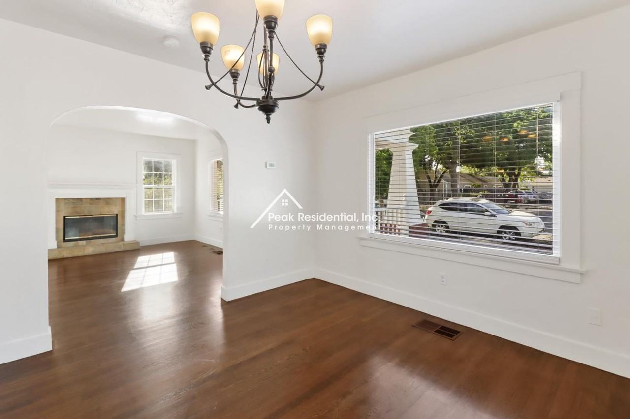 1812 El Monte Ave - Photo 7 of 28
