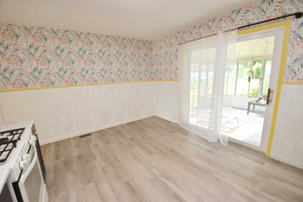 1330 Southlea Dr - Photo 5 of 20
