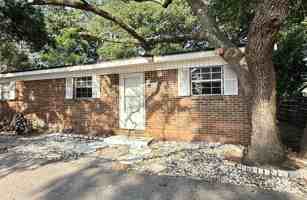 featured image of 108B Montgomery St