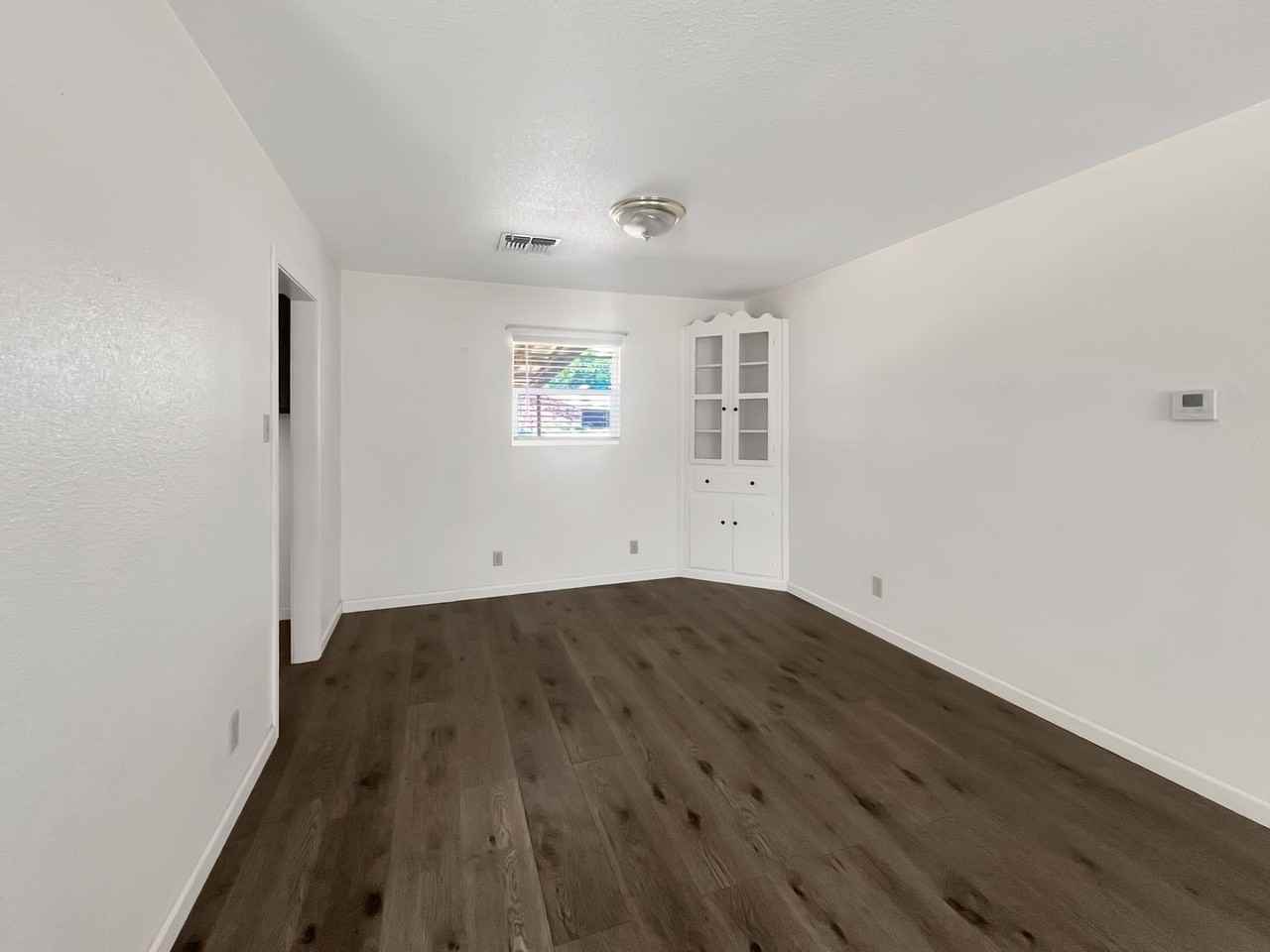 1000 E Llano Dr - Photo 3 of 9
