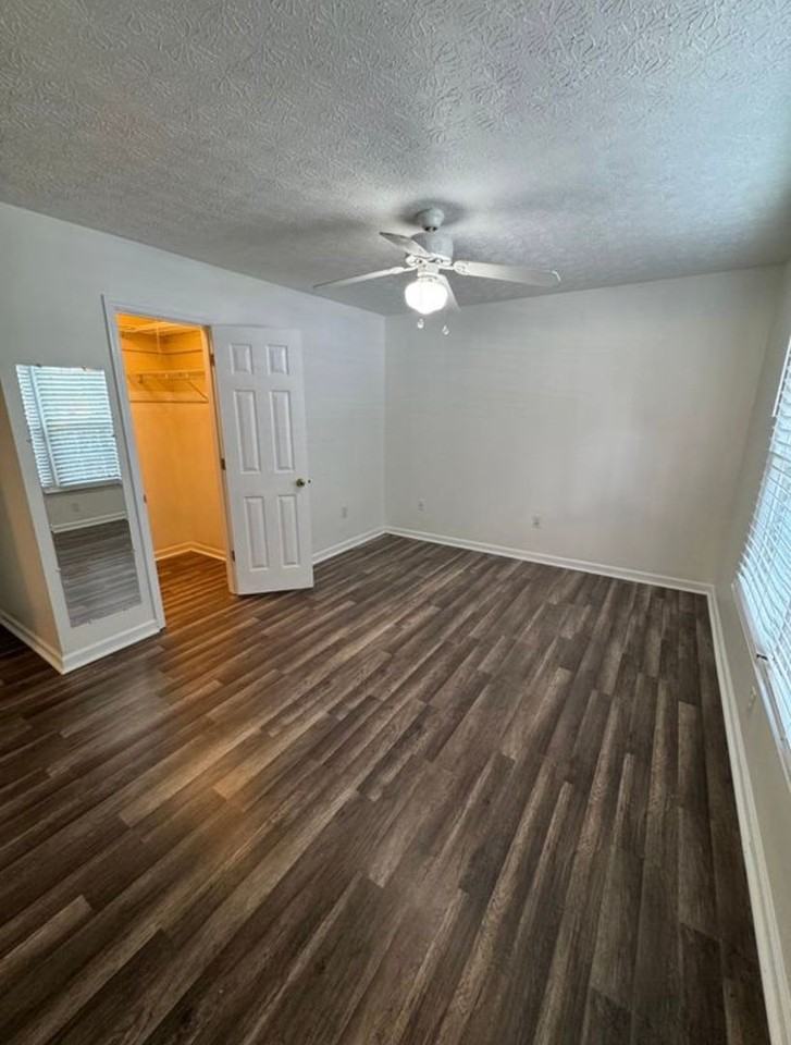 100 Barrington Dr