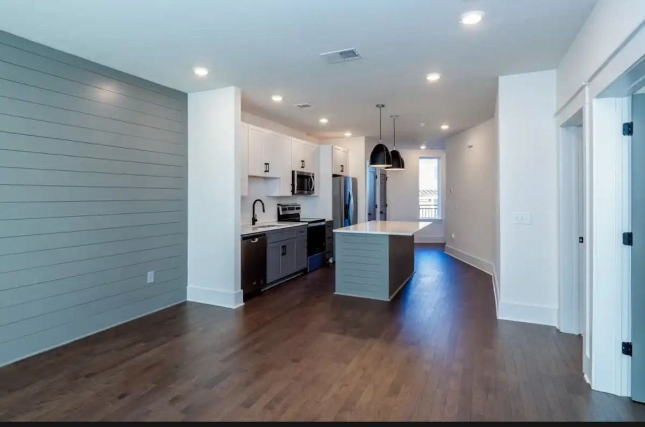 1507 Porter Rd #203 - Photo 3 of 8