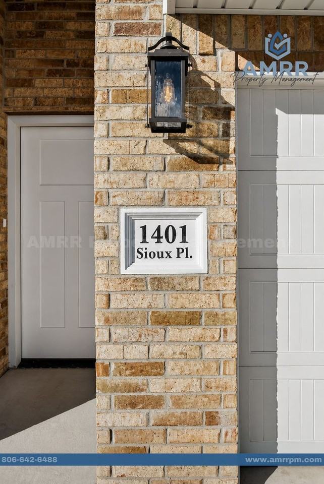 1401 Sioux Pl - Photo 3 of 35