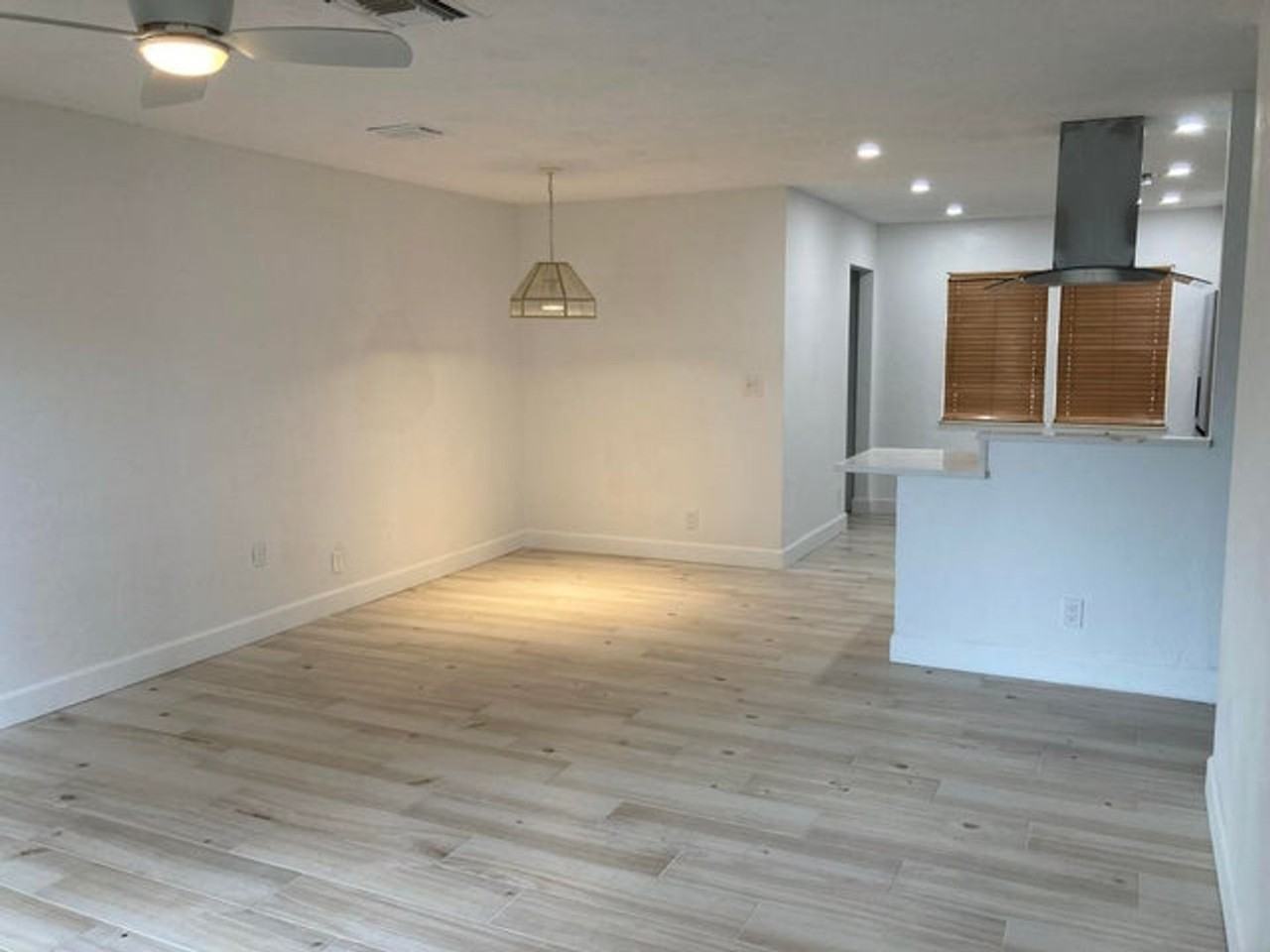 209 Coventry St - Photo 7 of 18
