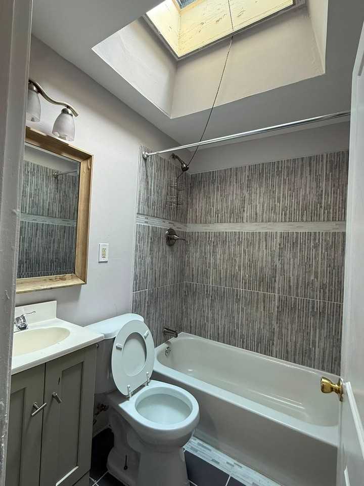 7215 Guilford Rd - Photo 3 of 16