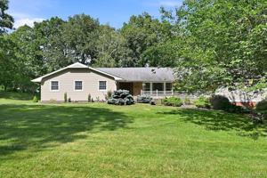 featured image of 20 Williamsburg Dr