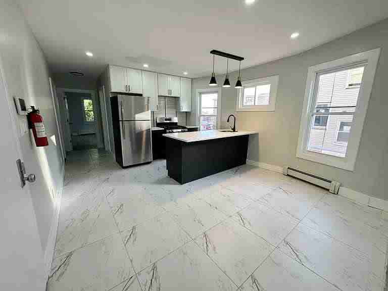 112 Milford Avenue #1d - Photo 2 of 9