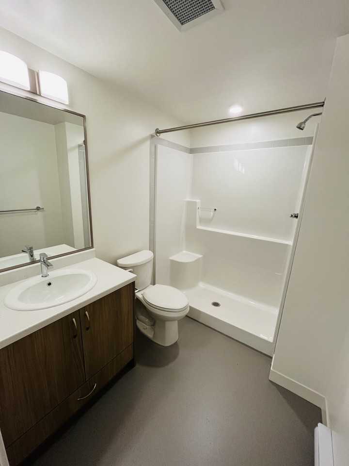 54 West Hastings Street - Photo 6 of 14