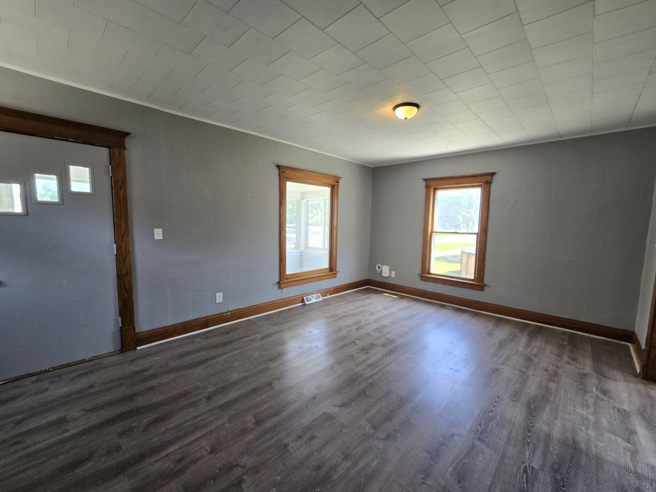 1311 W 2nd St #1 - Photo 2 of 28