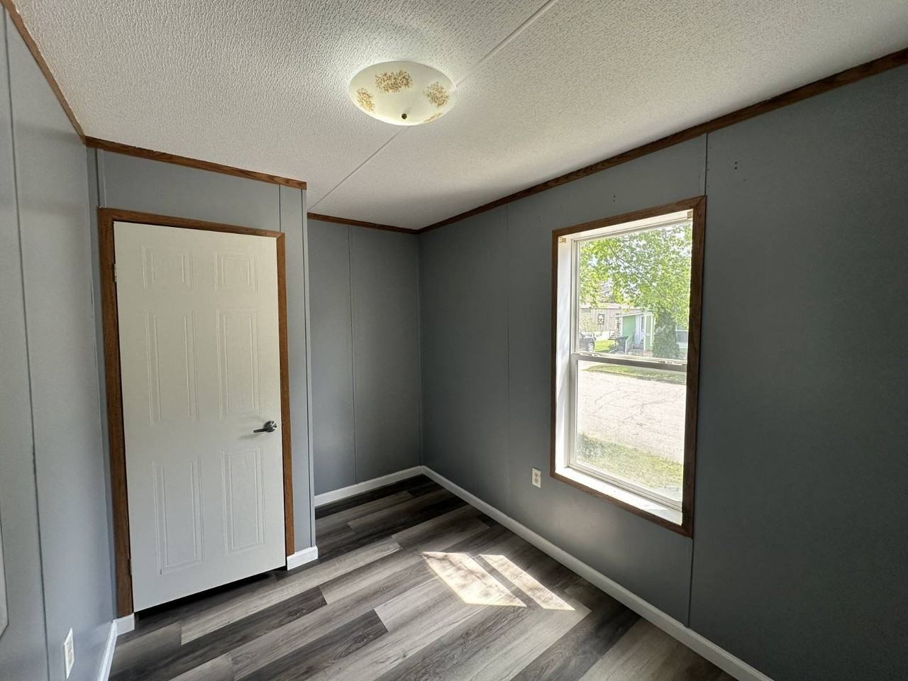 2801 1st Ave #12 - Photo 4 of 6