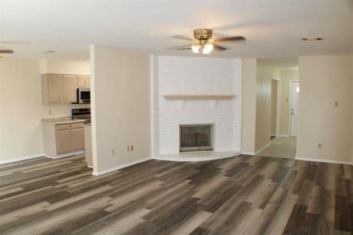 8690 Manion Dr - Photo 5 of 26