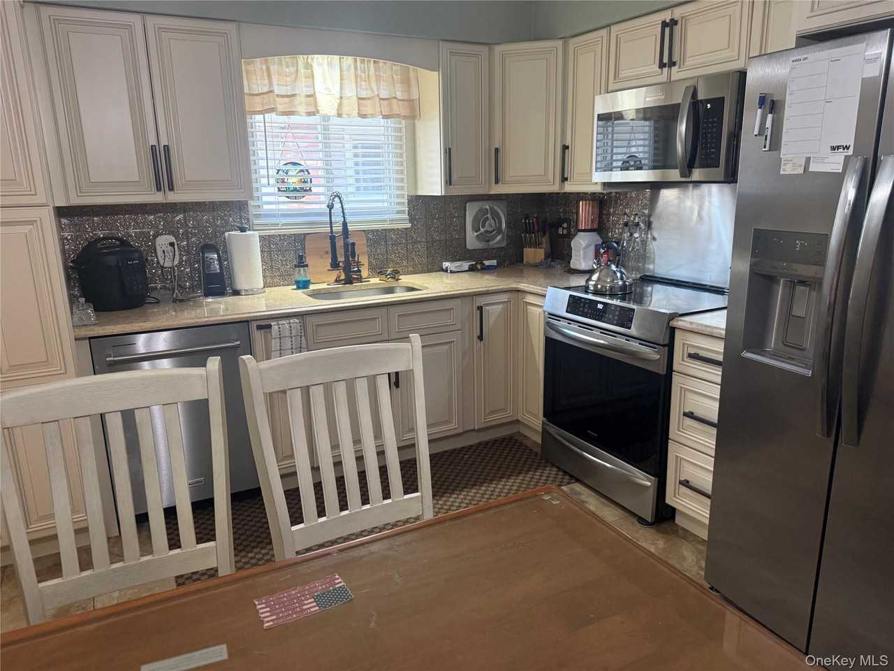 15 3rd Ave - Photo 3 of 10