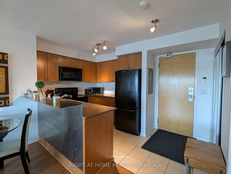 185 Legion Road North #904 - Photo 3 of 22