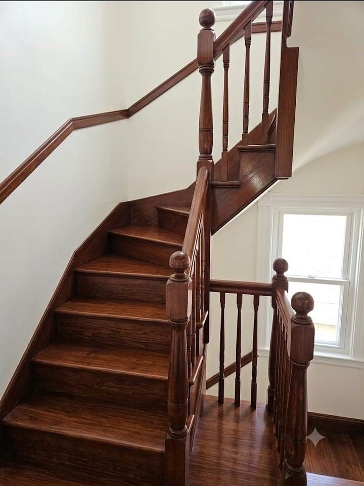 524 Bennington St - Photo 5 of 5