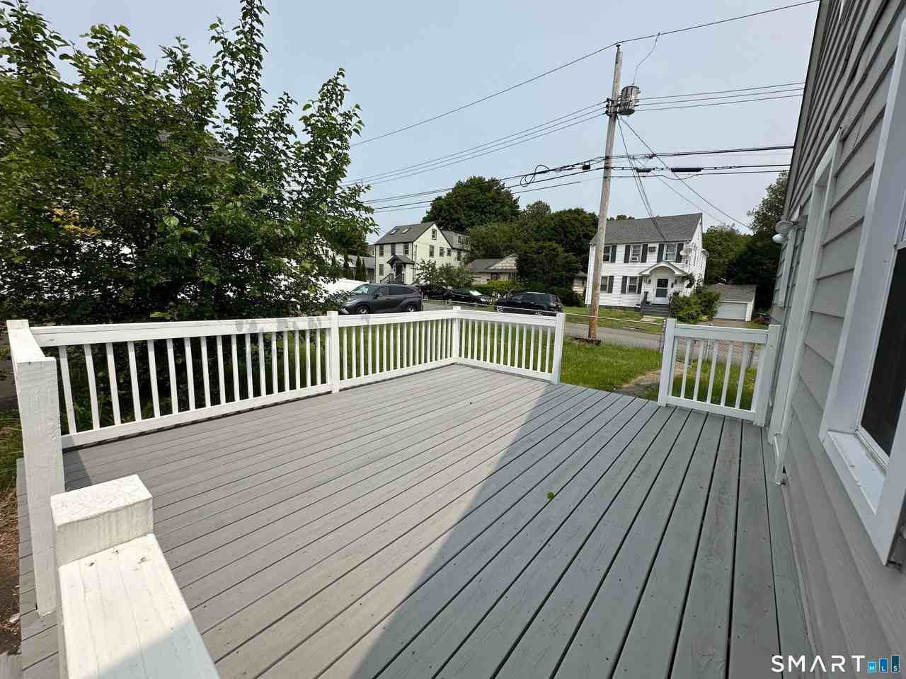 11 Colony St - Photo 4 of 16