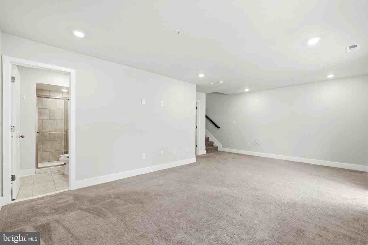 23622 Highliner Way - Photo 7 of 50